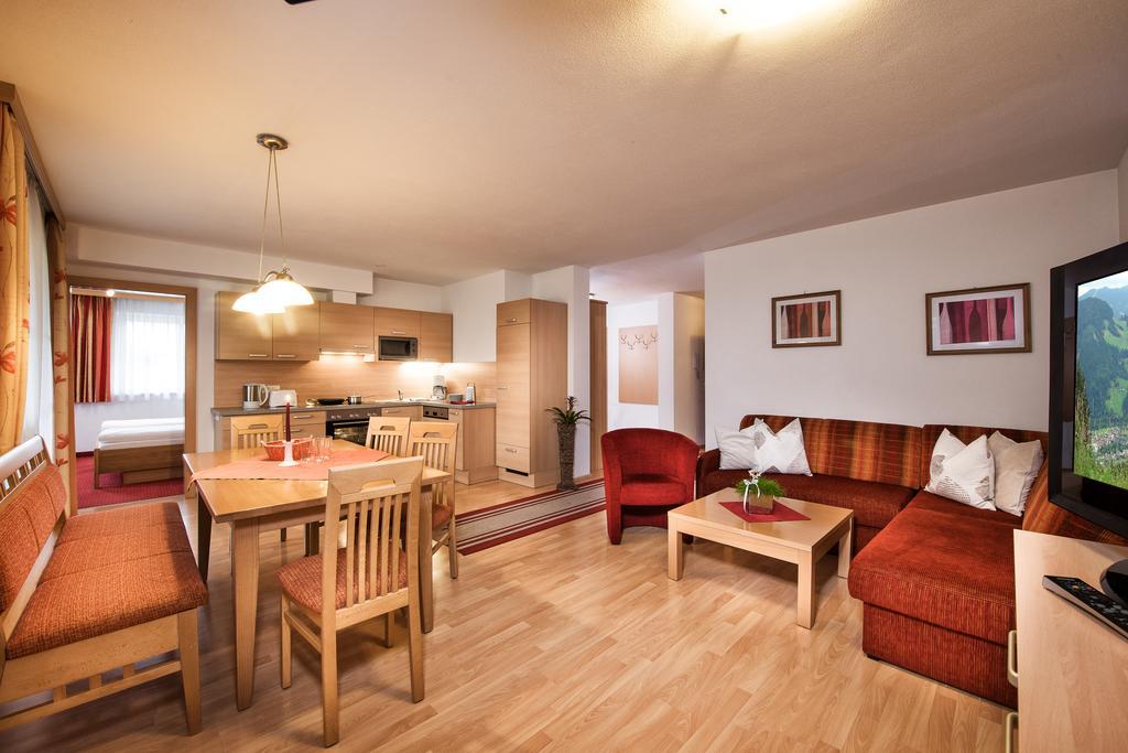 Appartements Salzburgerhof Φλαχάου Δωμάτιο φωτογραφία